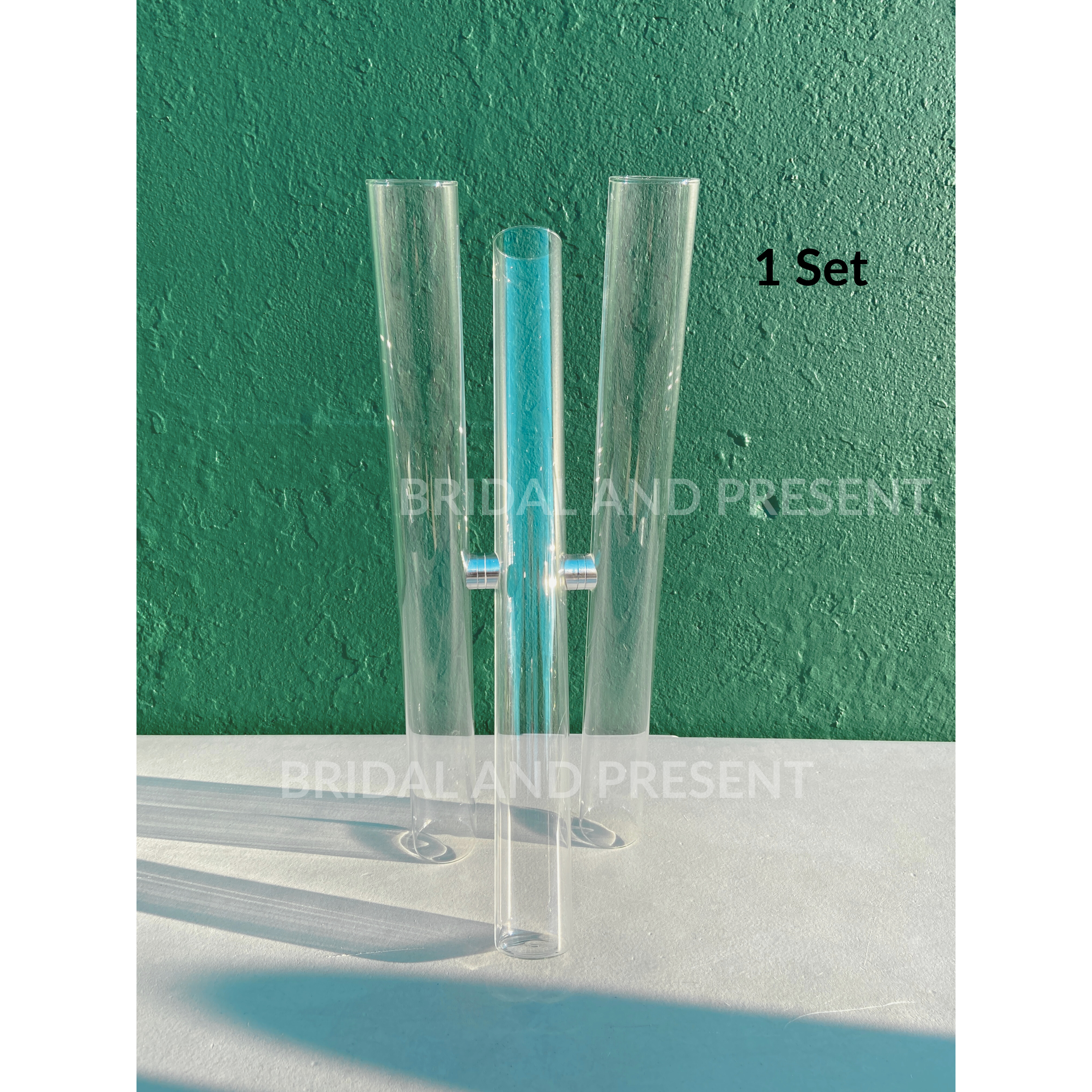 Glass tube vases centerpiece for wedding is perfect for wedding table arrangements. Inspired by wedding centerpiece ideas, DIY wedding centerpieces for round tables by using our tall gold centerpieces, flower column stands and boho wedding centerpieces at bridal shower, wedding reception, rehearsal dinner parties, and events.